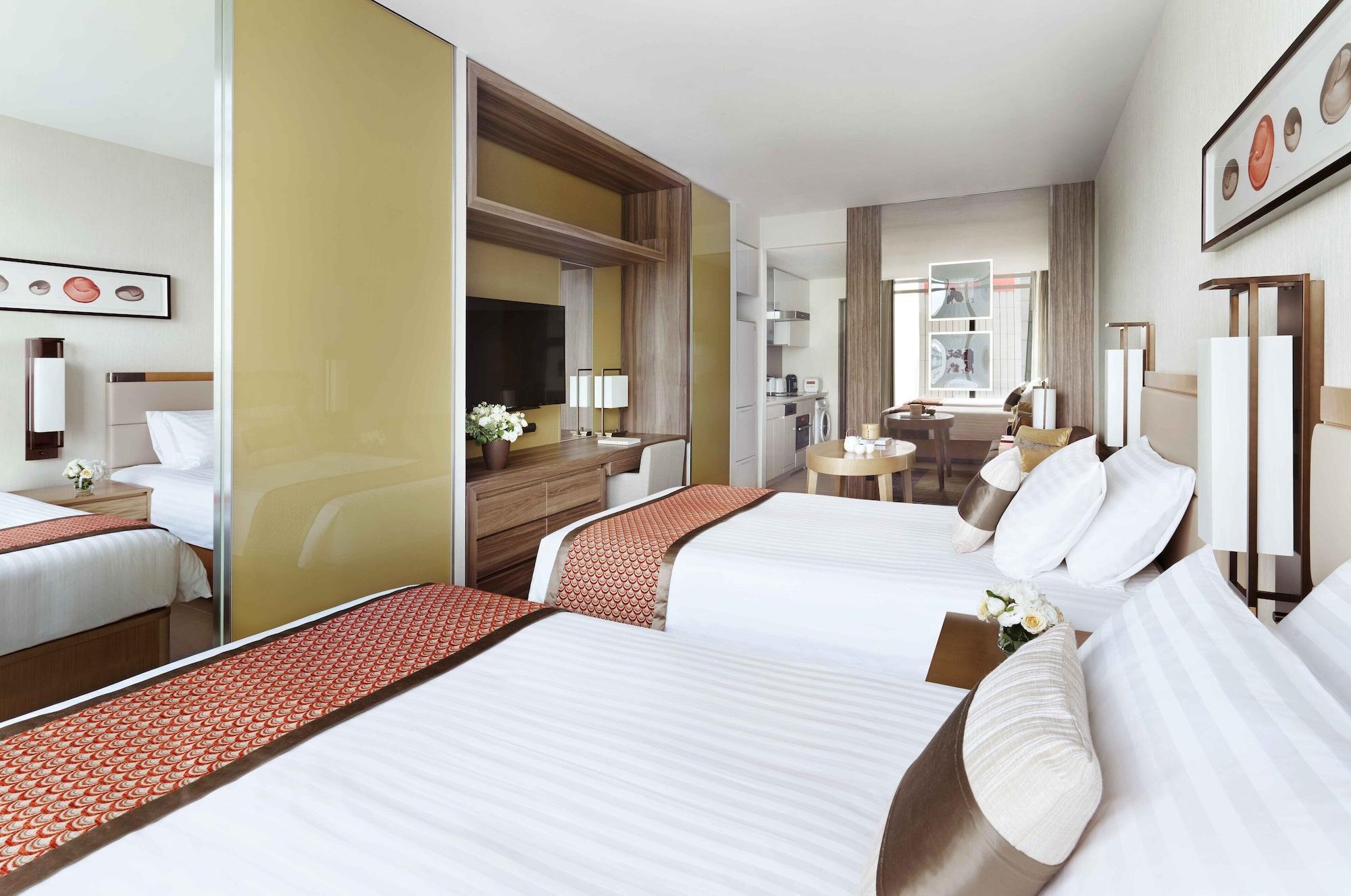 فندق أووكوود بريمير طوكيو المظهر الخارجي الصورة A typical room at the hotel